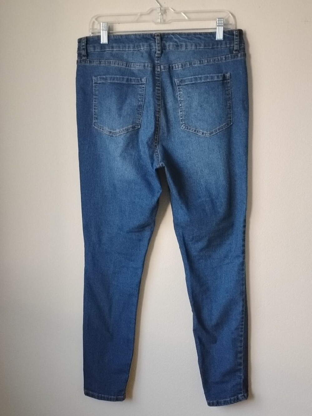 Ellen Tracy Size 12 Blue Skinny Jeans with Pink Floral Embellishments - Picture 9 of 16